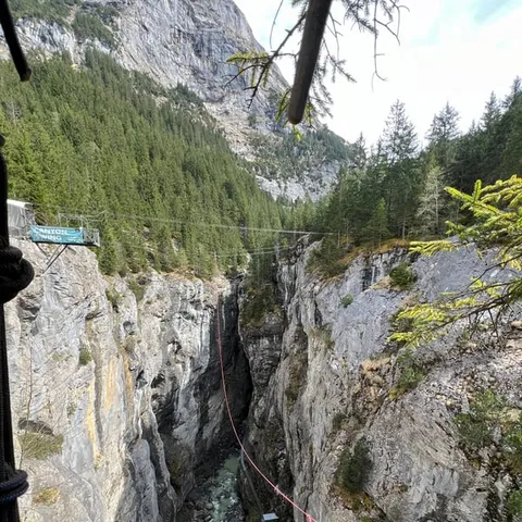 The Grindelwald gorge with the swing platform above it